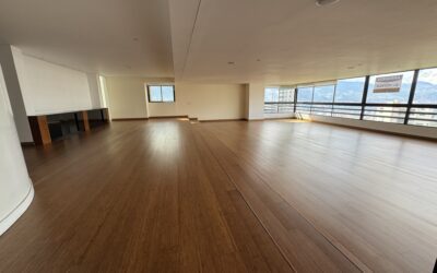 title 5,381 Sq Ft 4BR Apartment with Hardwood Flooring in Campestre Area Of El Poblado