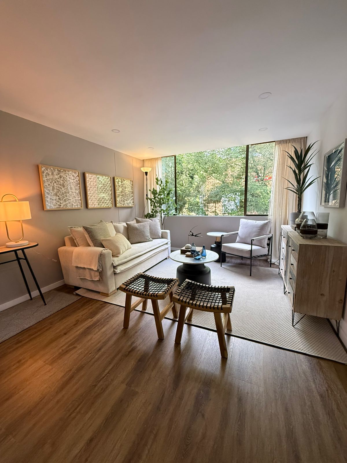 Price Reduced! Remodeled 2BR Campestre (El Poblado) Apartment With Great Access To San Lucas