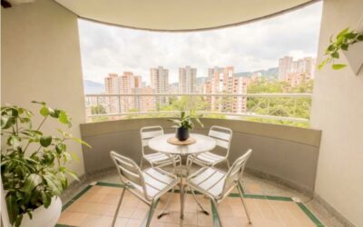 Spacious 4BR El Poblado Apartment With Great Access To El Tesoro Or Provenza