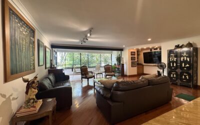 title Spacious, Well-Located 3BR El Poblado Apartment With Hardwood Flooring and Green Views