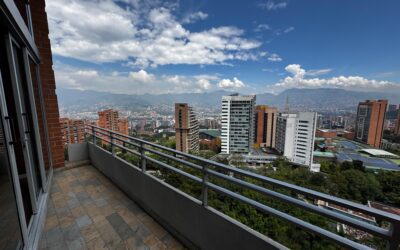 Two-Level El Poblado Penthouse With Sprawling Mountain Views and Great Access To El Tesoro
