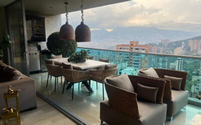 title Stunning Mountain Views Atop El Tesoro – High-Floor 3BR El Poblado Apartment