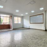 Low Cost Per M2 Laureles Apartment In Desirable Location