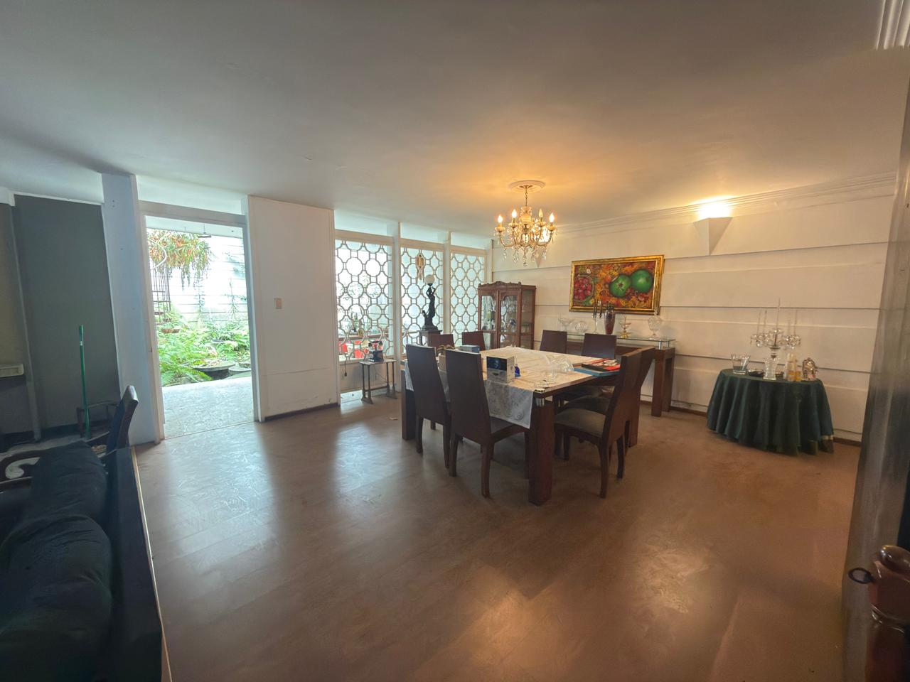 Massive Independent Home In Perfect Laureles Location – Perfect To Remodel For Airbnb