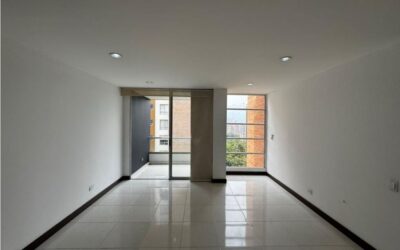 Modern 3BR with City Views in Loma del Esmeraldal, Envigado