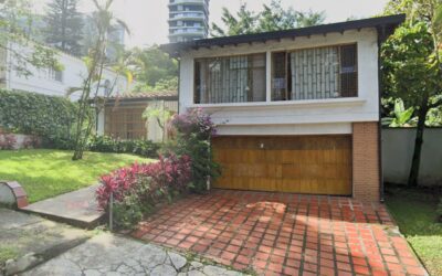 Prime Location! Stand-Alone Home In The Heart Of El Poblado -Opportunity Investment
