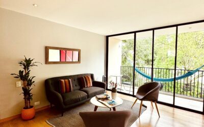 Modern 1BR Short-Term Rental – Walkable To El Poblado Entertainment