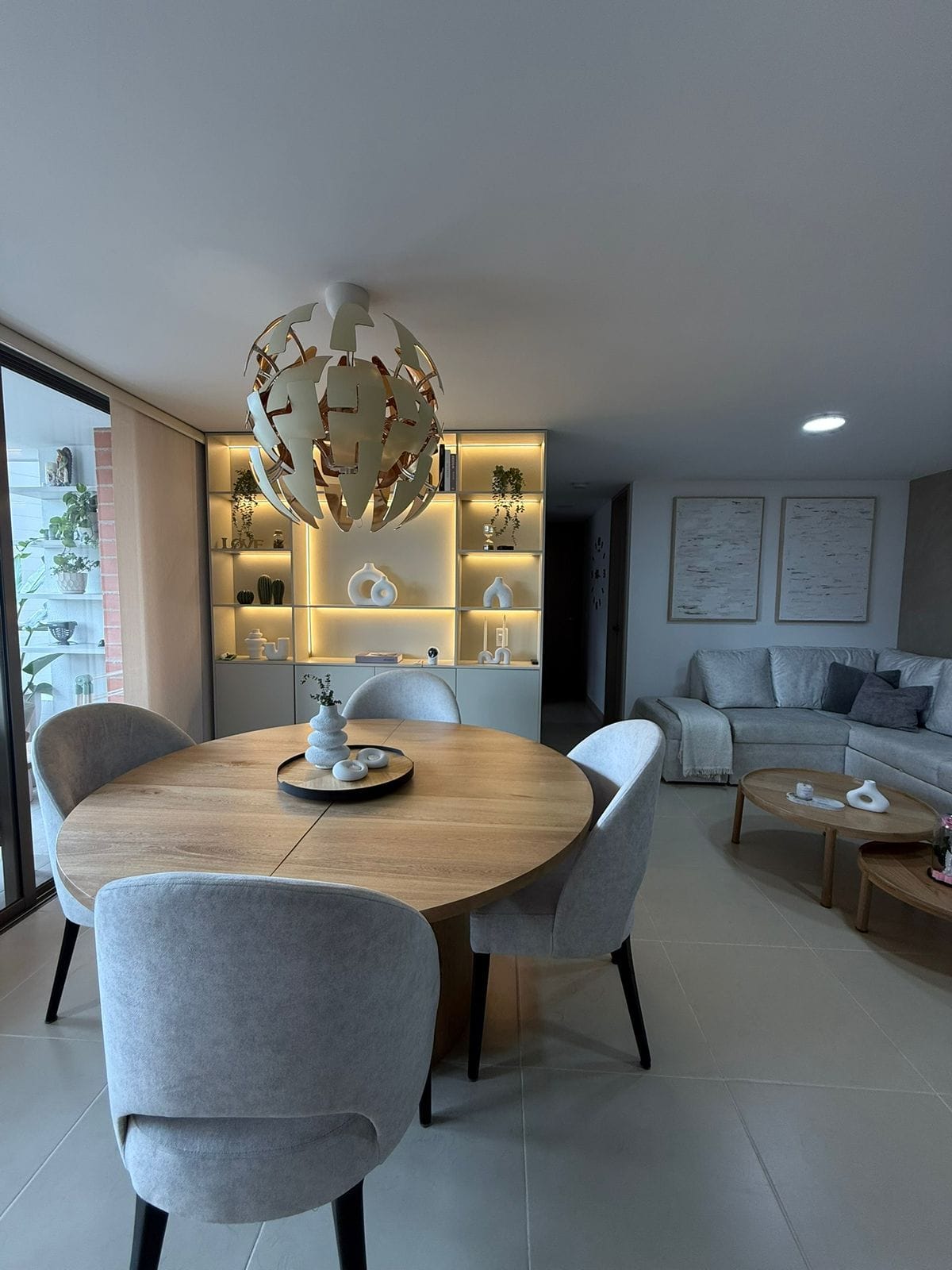 High-Floor 3BR Apartment in Sabaneta with Premium Amenities and Special View