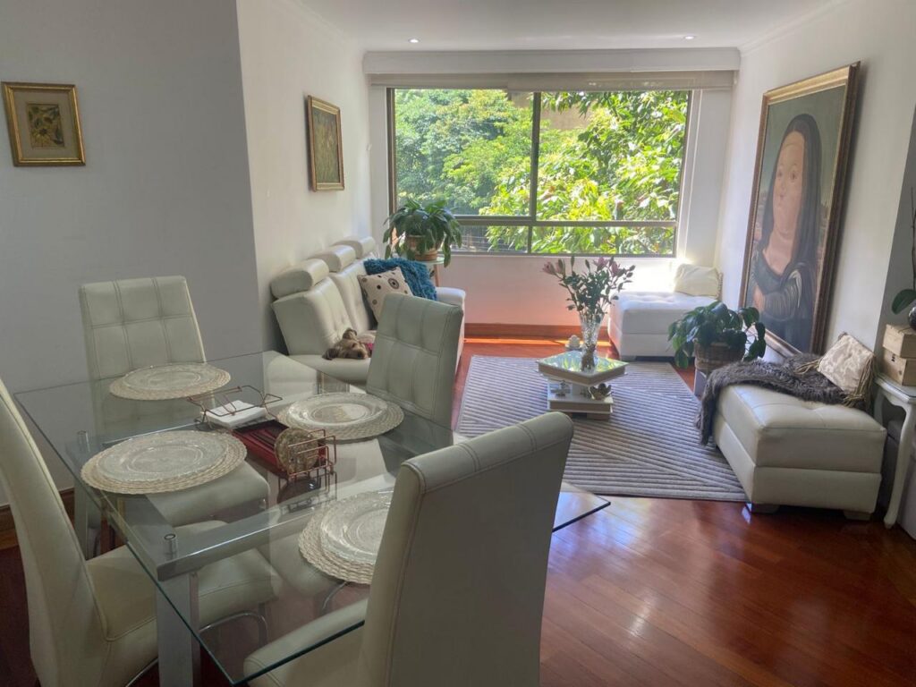 3BR Castropol (El Poblado) Apartment Ideal To Remodel