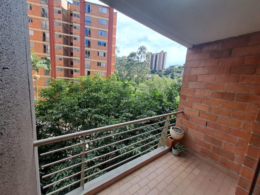 Quiet, Three Bedroom Envigado Apartment With Community Pool